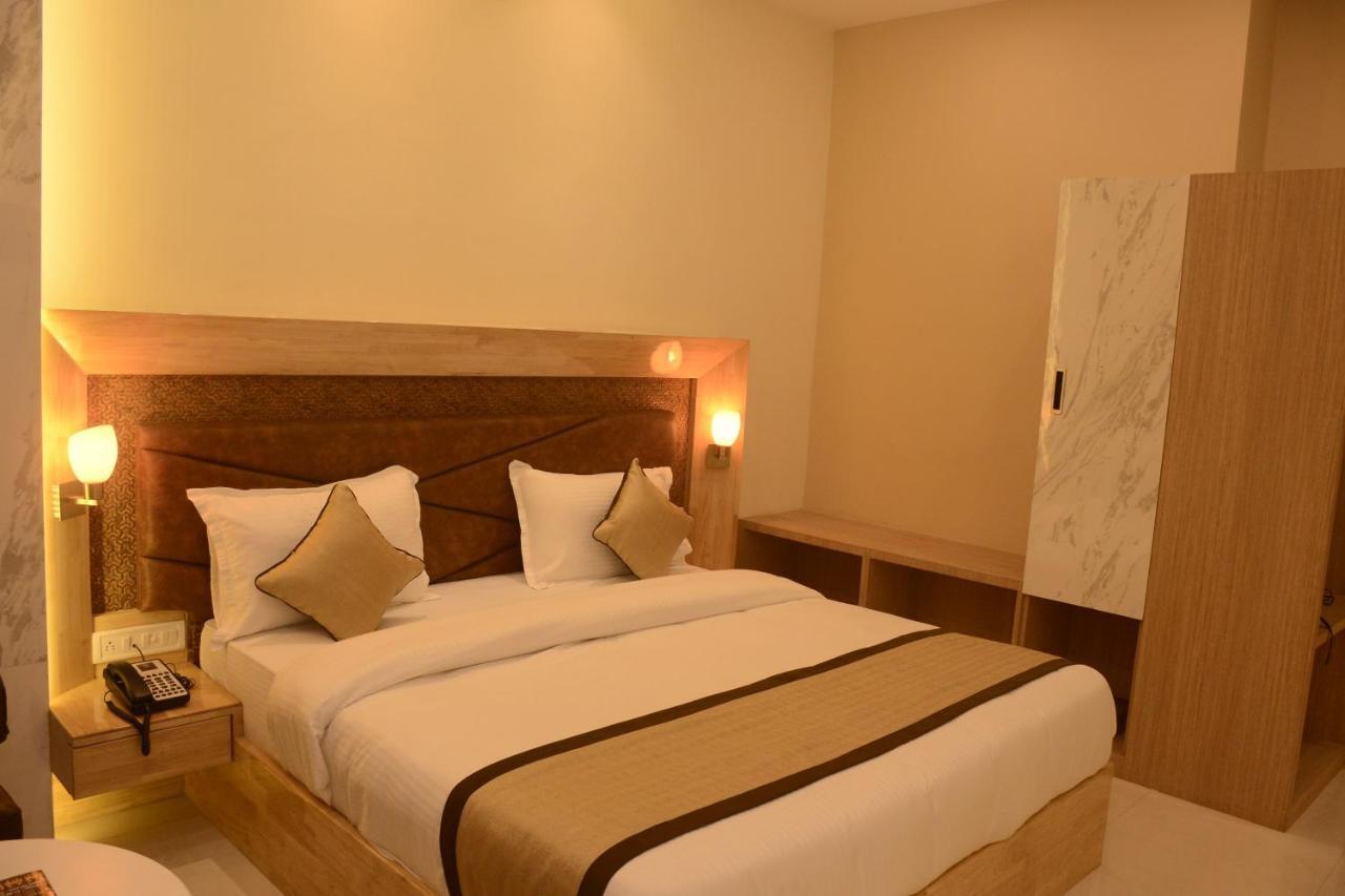 Hotel Bharat Kota  Zewnętrze zdjęcie