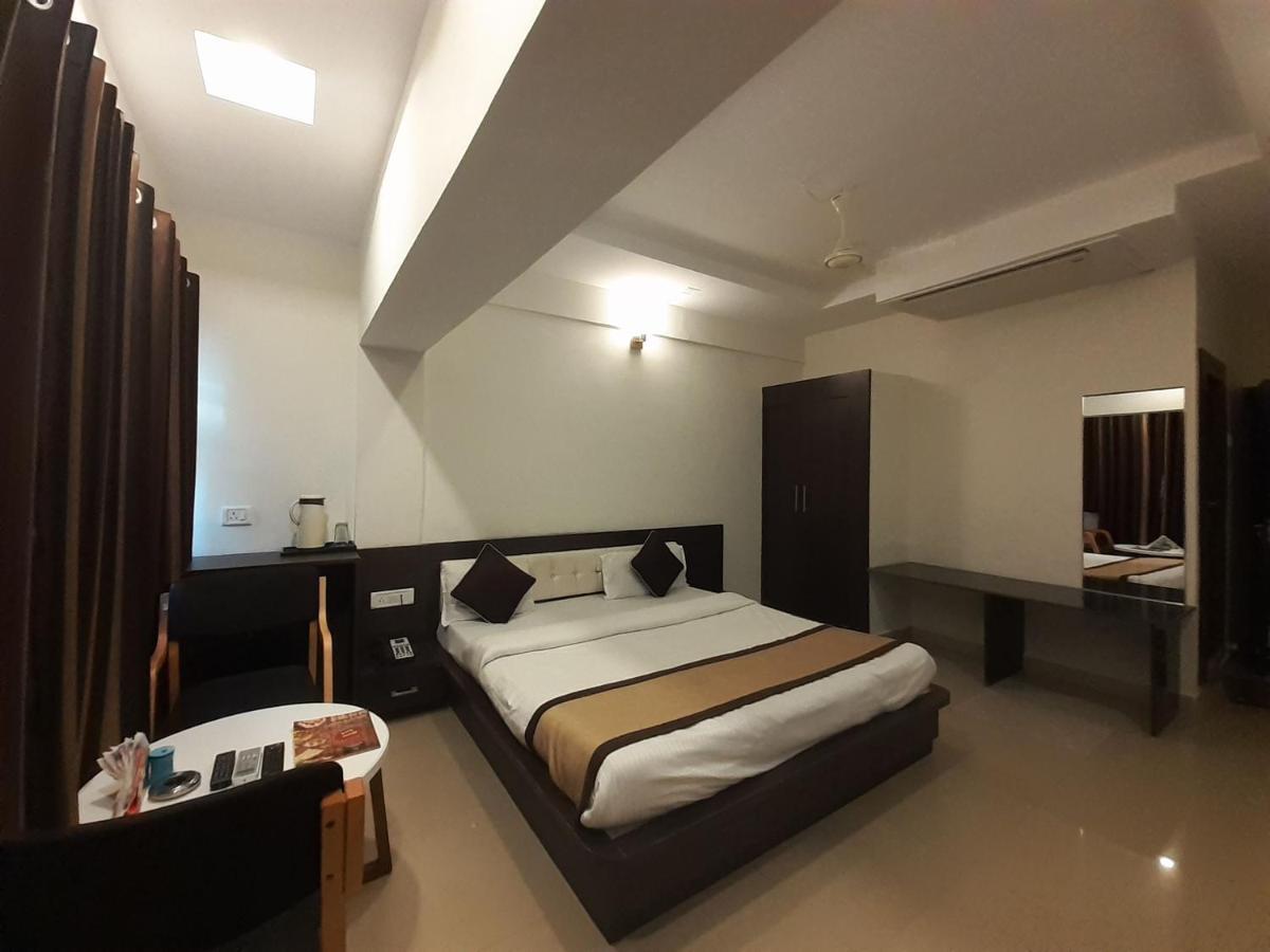 Hotel Bharat Kota  Zewnętrze zdjęcie