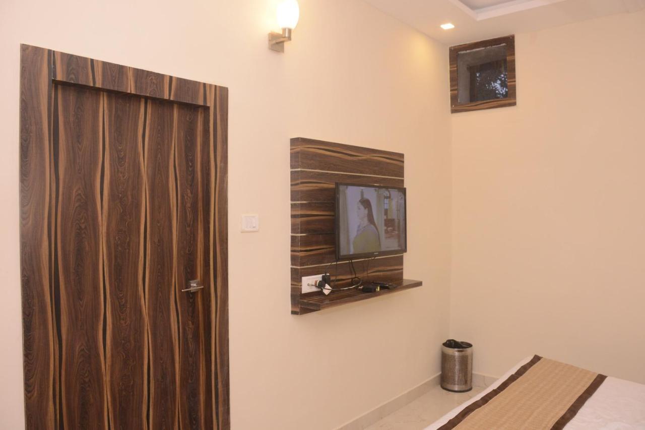 Hotel Bharat Kota  Zewnętrze zdjęcie