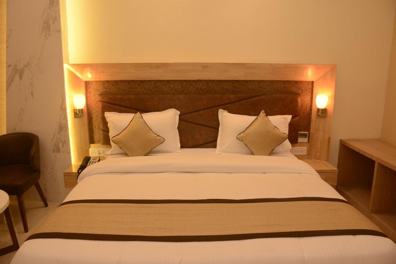Hotel Bharat Kota  Zewnętrze zdjęcie