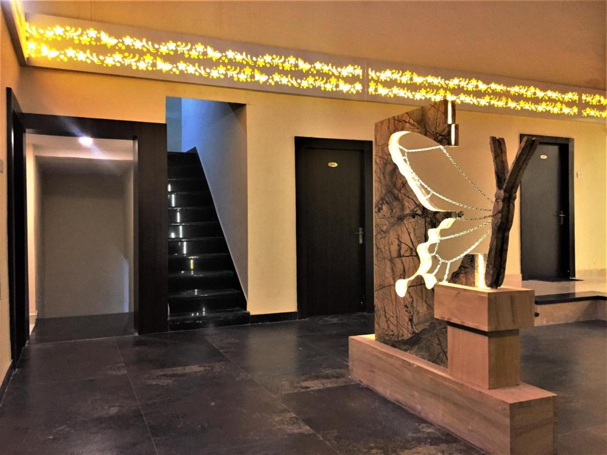 Hotel Bharat Kota  Zewnętrze zdjęcie