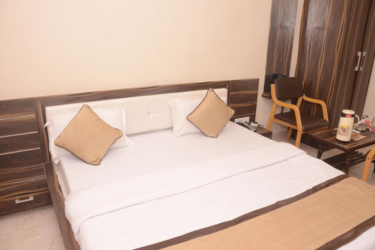 Hotel Bharat Kota  Zewnętrze zdjęcie