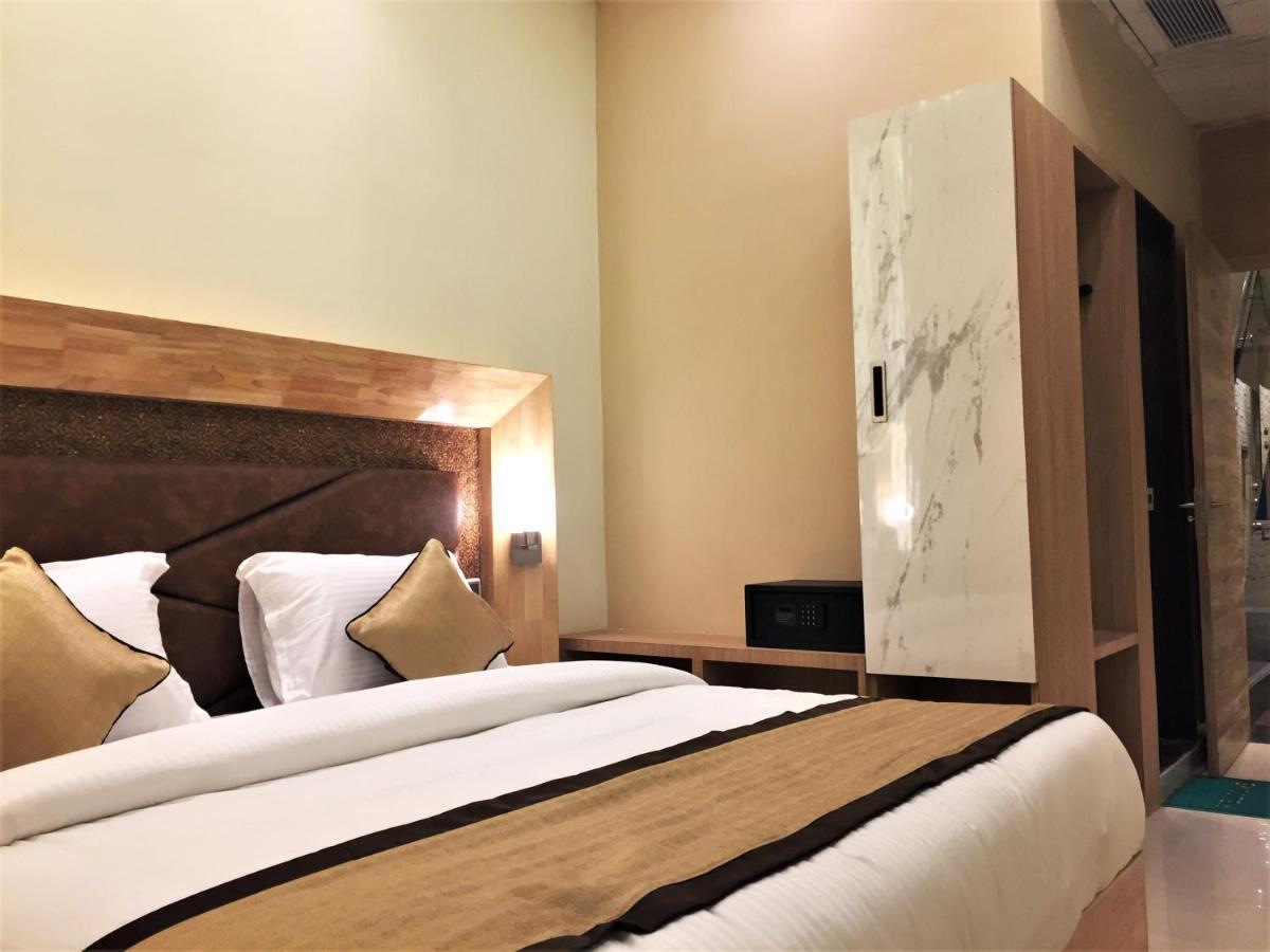Hotel Bharat Kota  Zewnętrze zdjęcie